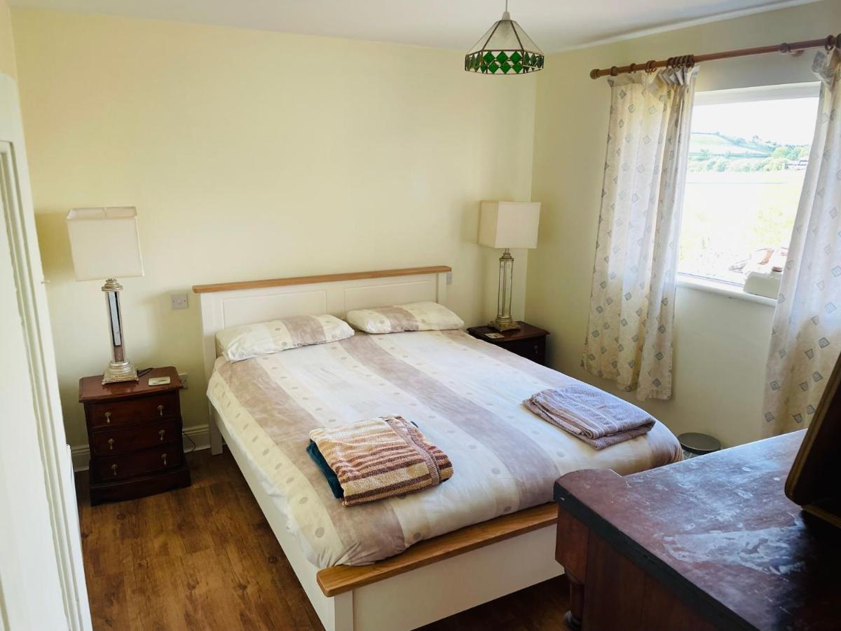 Cutteen Cottage Tulla Экстерьер фото